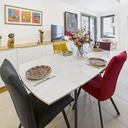 Chez Pam - De Standing, Vue Leman Apartment